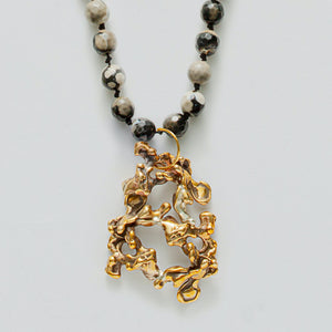 Necklace in Onyx and Bronze Pendant
